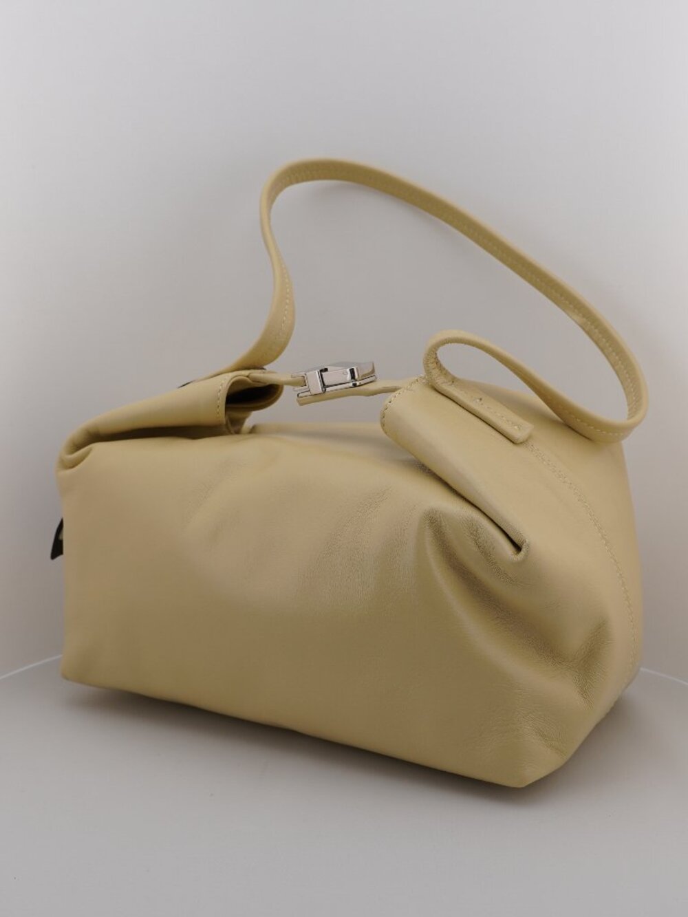 By Far Bea Creased Shoulder Bag BSB052LL-002BG0-32pl 10551 Tapioca